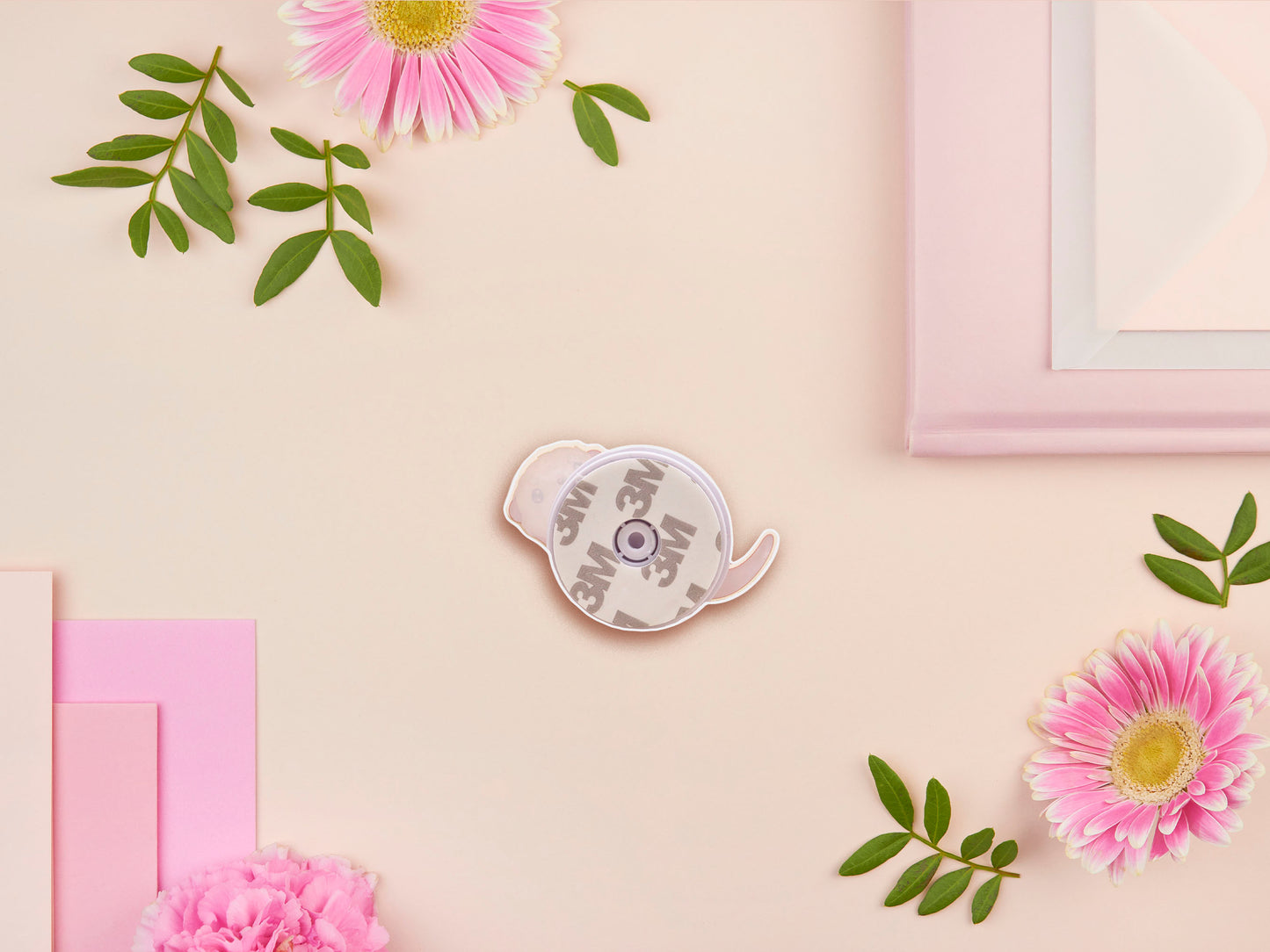 Cute acrylic popsocket phone grip of a sea otter holding a clam shell