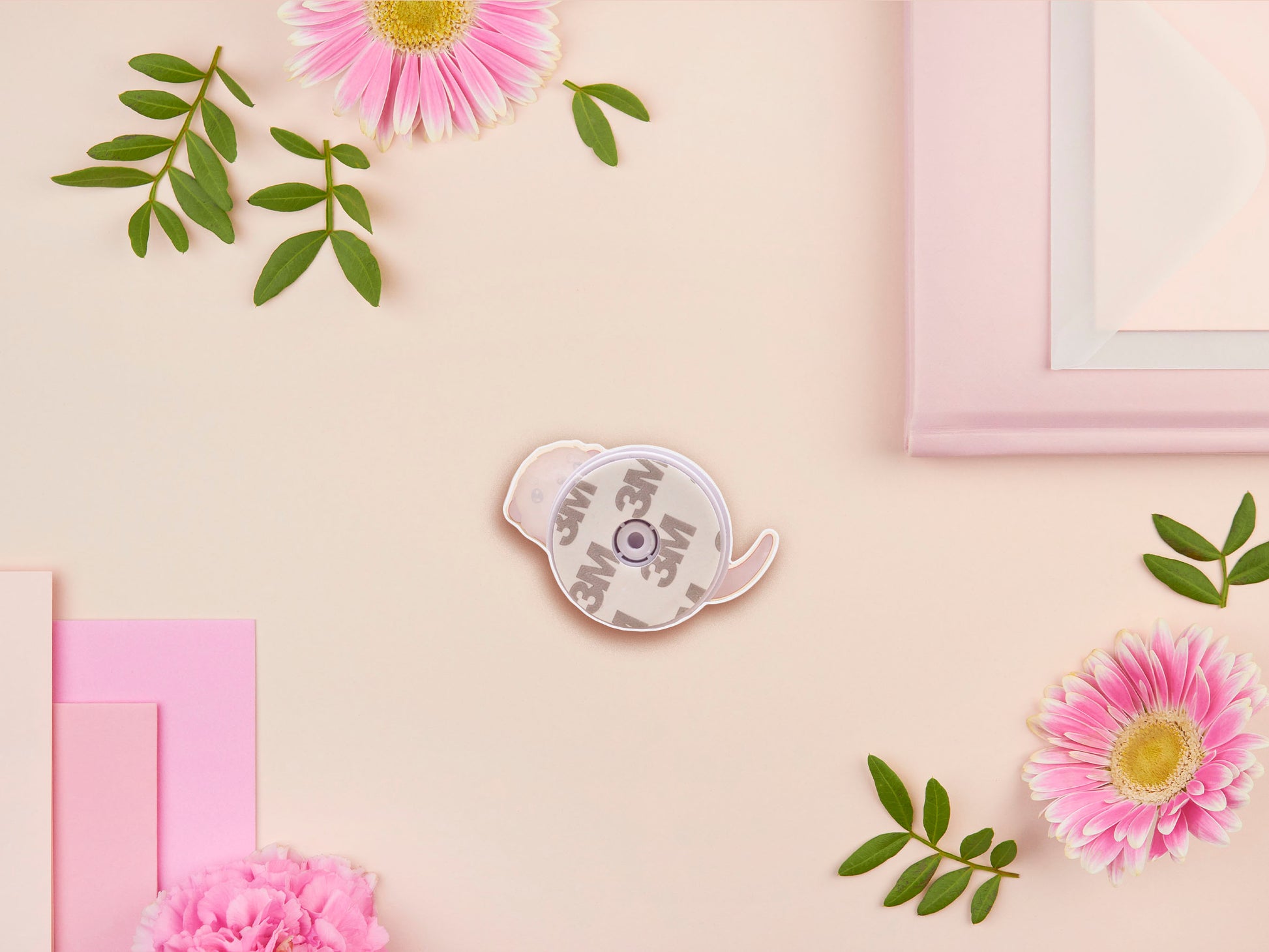 Cute acrylic popsocket phone grip of a sea otter holding a clam shell