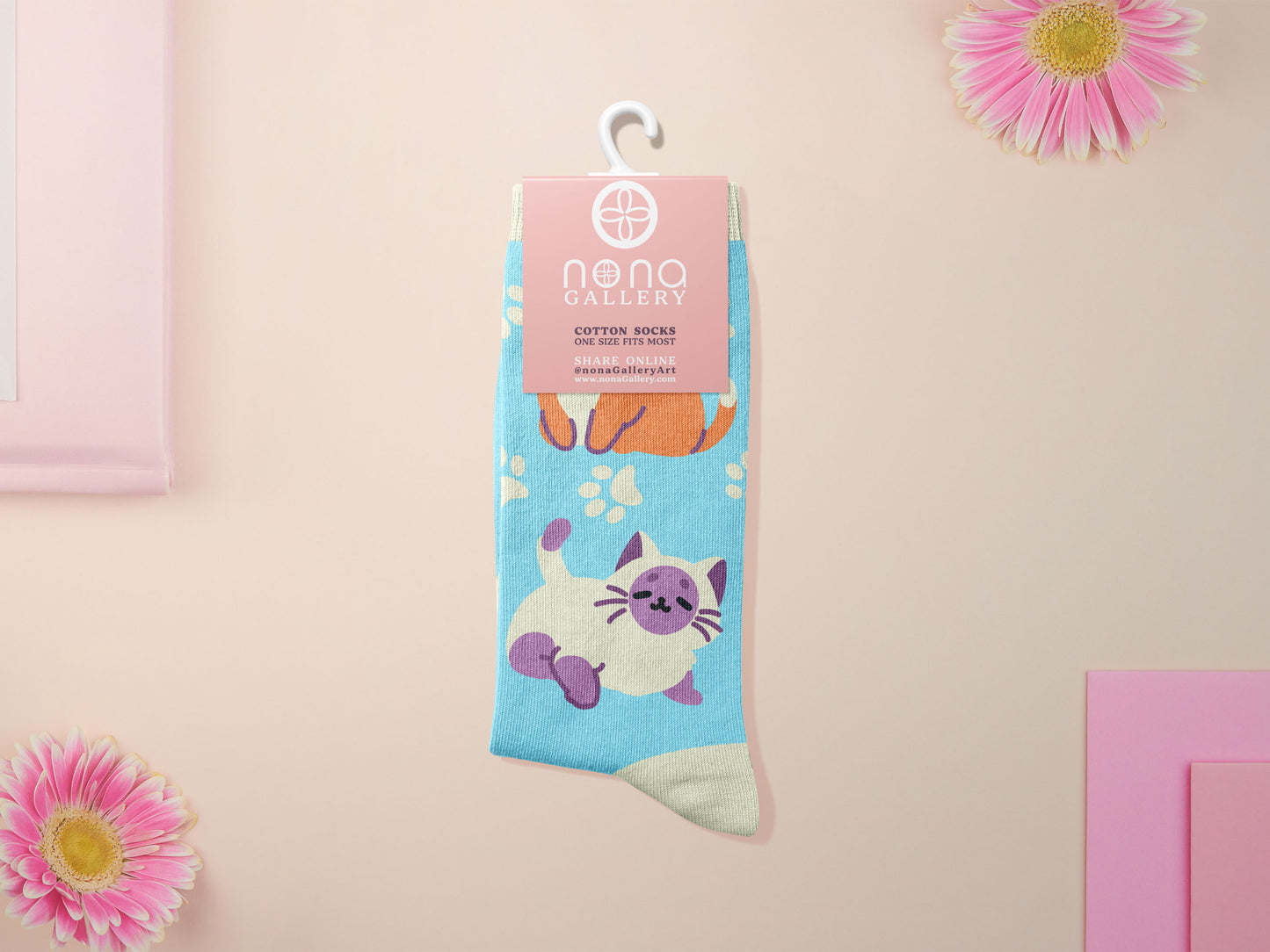 Cute knitted cotton crew socks with different cute cats and kittens pattern design