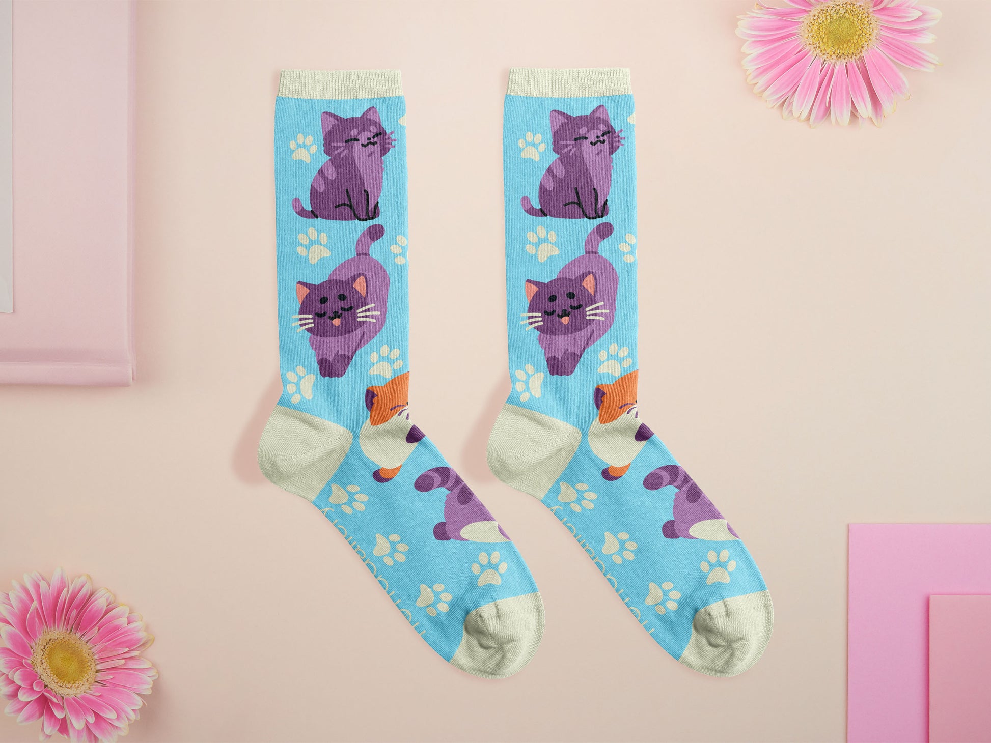 Cute knitted cotton crew socks with different cute cats and kittens pattern design