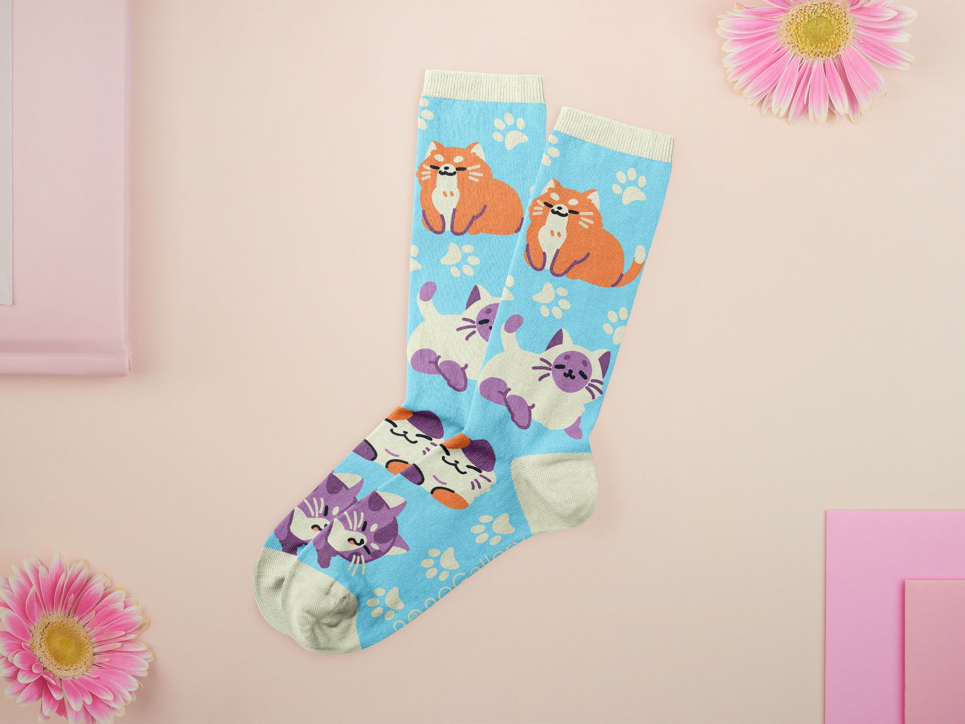 Cute knitted cotton crew socks with different cute cats and kittens pattern design