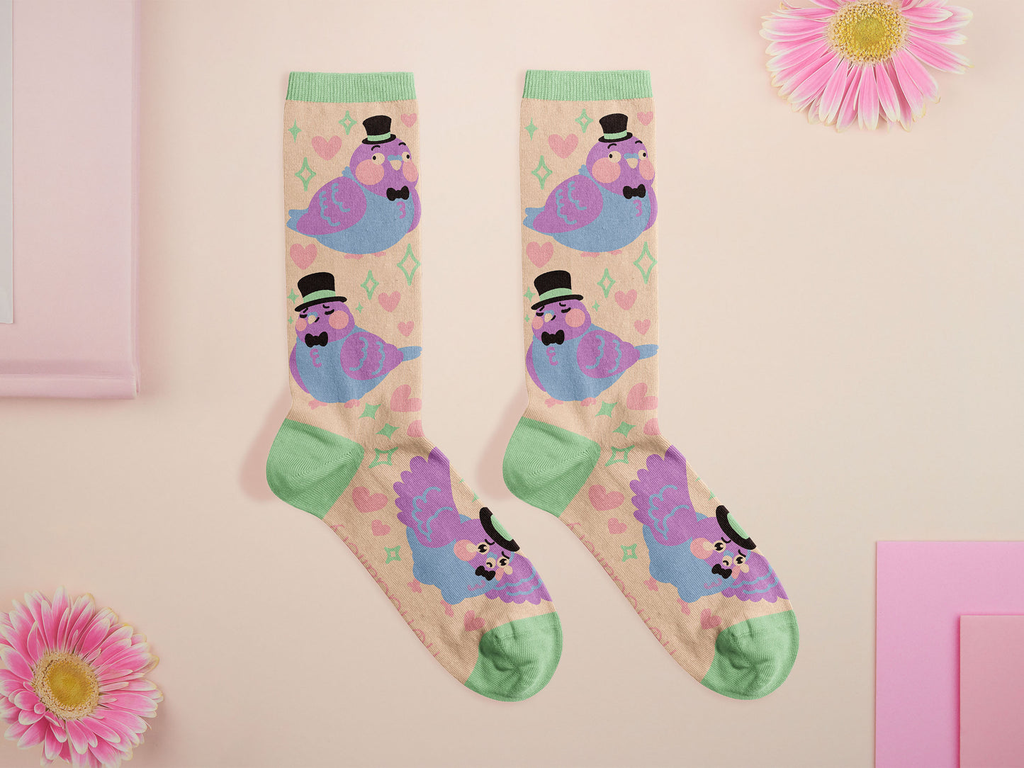 Fancy Pigeon Cotton Crew Socks